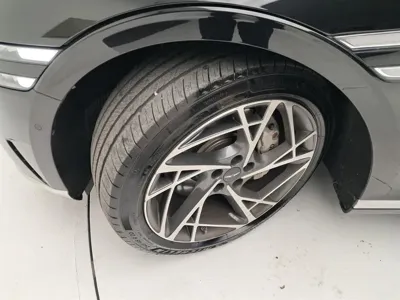 Genesis G90 2023, 98111 км, за 35168.68 USD - фото 20