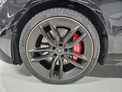 Mercedes-Benz E-Class 2023, 67300 км, за 46225.13 USD