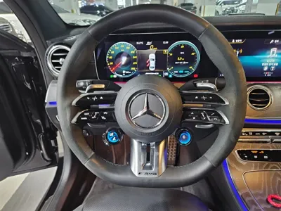Mercedes-Benz E-Class 2023, 67300 км, за 46225.13 USD - фото 11