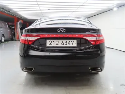 Hyundai Grandeur 2014, 163753 км, за 2470.26 USD