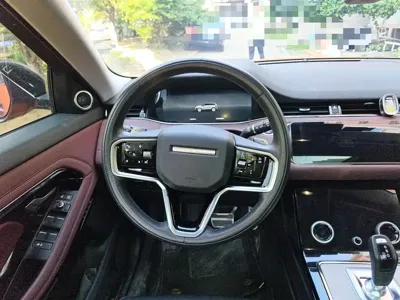 Land Rover Evoque 2024, 40900 км, за 23019.23 USD - фото 11
