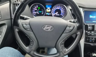 Hyundai Sonata 2014, 121000 км, за 4463.7 USD