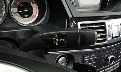Mercedes-Benz E-Class 2016, 46664 км, за 12026.26 USD - фото 9