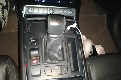 Citroen C6 2017, 98100 км, за 6917 USD - фото 11