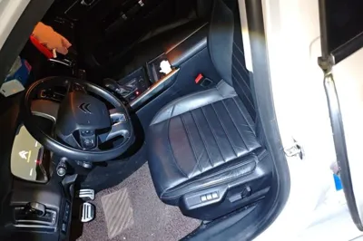 Citroen C6 2017, 98100 км, за 6917 USD - фото 12