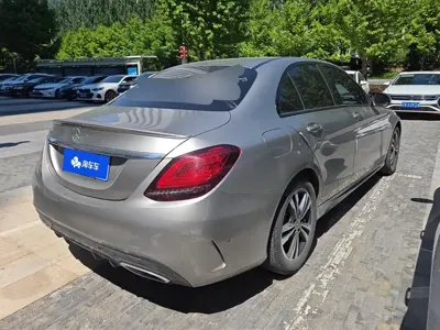 Mercedes-Benz C-Class 2019, 35400 км, за 16944.39 USD