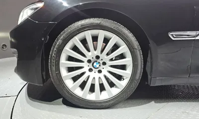 BMW 7-Series 2013, 90080 км, за 8210.72 USD