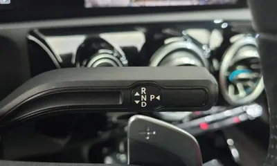 Mercedes-Benz A-Class 2020, 46731 км, за 25797.56 USD - фото 9