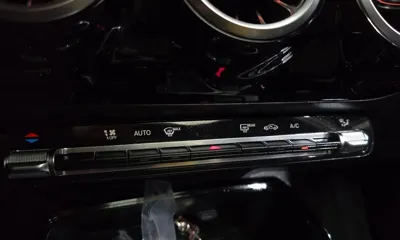 Mercedes-Benz A-Class 2020, 46731 км, за 25797.56 USD - фото 28