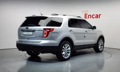 Ford Explorer 2015, 116454 км, за 5279.15 USD