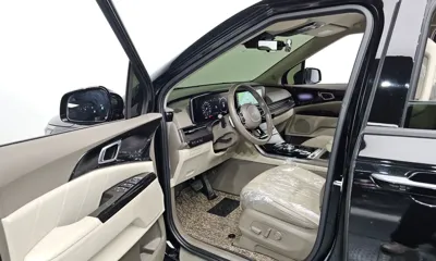 Kia Canival 2023, 69550 км, за 19478.84 USD - фото 10