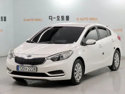 Kia K3 · 2015 год