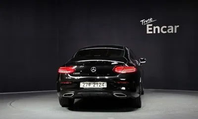 Mercedes-Benz C-Class 2017, 70681 км, за 14246.69 USD
