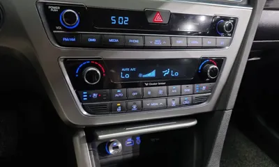 Hyundai Sonata 2015, 97648 км, за 7032.62 USD - фото 16