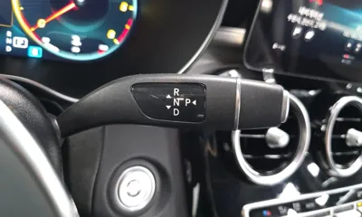 Mercedes-Benz GLC-Class 2021, 102482 км, за 21333.86 USD - фото 9