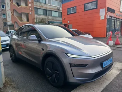 Tesla Model Y 2026, 546 км, за 30149.41 USD