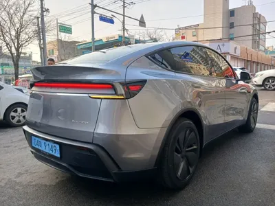 Tesla Model Y 2026, 546 км, за 30149.41 USD