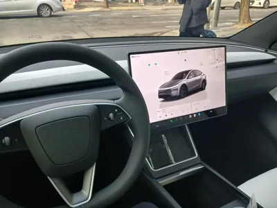 Tesla Model Y 2026, 546 км, за 29939.61 USD - фото 9