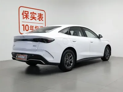 BYD 海豹06 2025, 15100 км, за 9654.61 USD