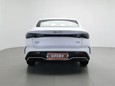 BYD 海豹06 2025, 15100 км, за 9654.61 USD