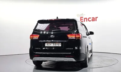 Kia Canival 2016, 114596 км, за 8338.77 USD