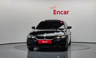 BMW 3-Series 2022, 31640 км, за 20511.81 USD