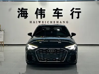 Audi A3 2023, 9000 км, за 24984.8 USD