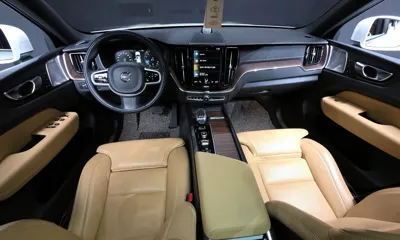 Volvo XC60 2021, 77602 км, за 26688.72 USD - фото 7