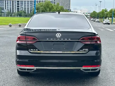 Volkswagen Phideon 2021, 100000 км, за 14704.79 USD