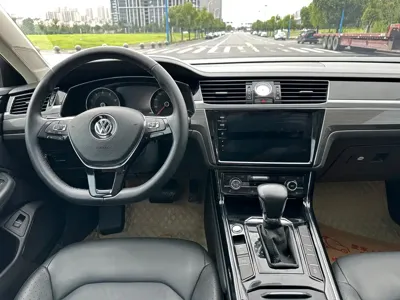 Volkswagen Phideon 2021, 100000 км, за 14704.79 USD - фото 16