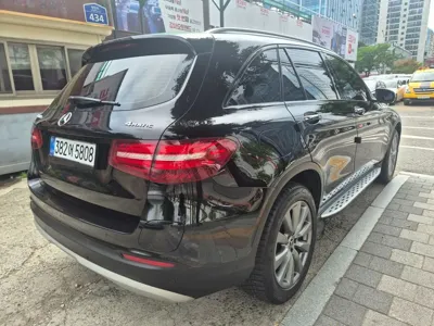Mercedes-Benz GLC-Class 2019, 68142 км, за 19627.15 USD - фото 6