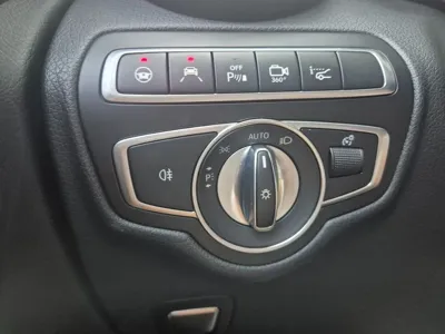 Mercedes-Benz GLC-Class 2019, 68142 км, за 19627.15 USD - фото 7