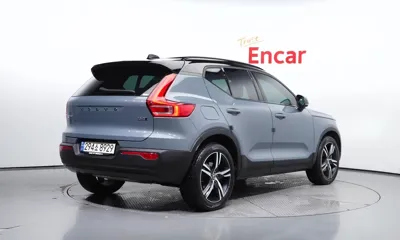 Volvo XC40 2021, 78153 км, за 15536.63 USD