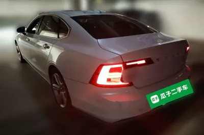 Volvo S90 2017, 108300 км, за 12353 USD
