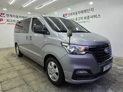 Hyundai Starex 2019, 129590 км, за 9953.17 USD