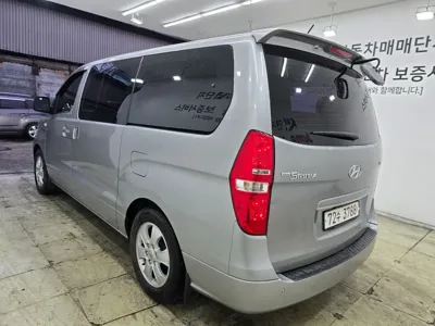 Hyundai Starex 2019, 129590 км, за 9953.17 USD - фото 6