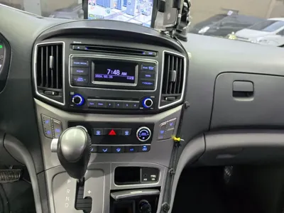 Hyundai Starex 2019, 129590 км, за 9953.17 USD - фото 9