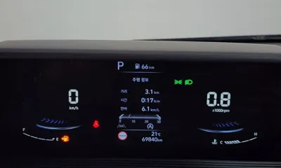 Hyundai Staria 2023, 69840 км, за 17264.01 USD - фото 8