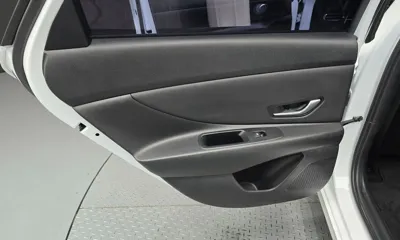 Hyundai Avante 2023, 65464 км, за 10733.81 USD - фото 25
