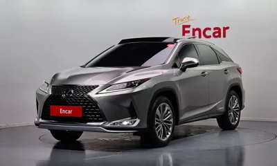 Lexus RX · 2021 год