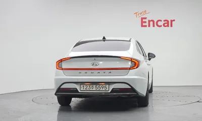 Hyundai Sonata 2022, 113951 км, за 10043.32 USD