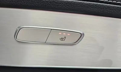 Mercedes-Benz GLC-Class 2021, 35333 км, за 27283.96 USD - фото 18