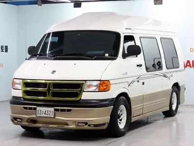 Dodge Ram Van · 2002 год