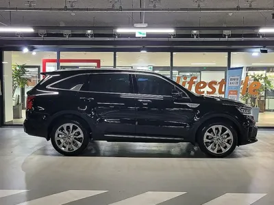 Kia Sorento 2021, 114218 км, за 14305.24 USD