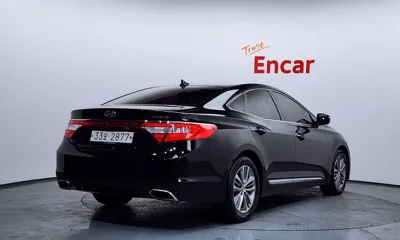 Hyundai Grandeur 2015, 199485 км, за 3039.31 USD