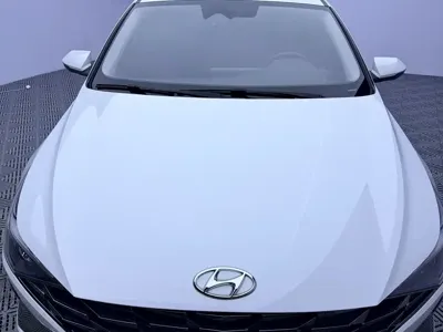 Hyundai Elantra 2022, 27000 км, за 14280.52 USD