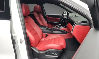Porsche Cayenne 2023, 13463 км, за 69970.26 USD - фото 11