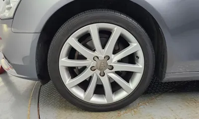 Audi A4 2014, 95732 км, за 4827.9 USD