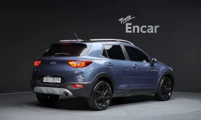 Kia Stonic 2018, 134069 км, за 5682.19 USD