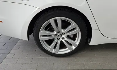 Jaguar XJ 2013, 195087 км, за 3386.08 USD